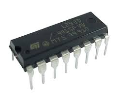 L293D Motor Driver IC